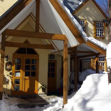 Happy Talk Hotel Hakuba Buitenkant foto